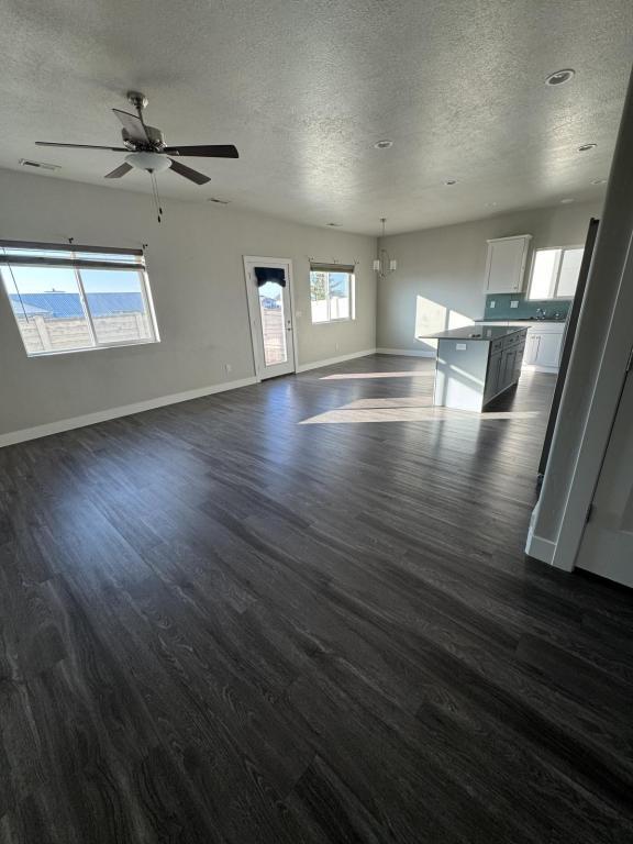 Photo - 259 E 1500 N St