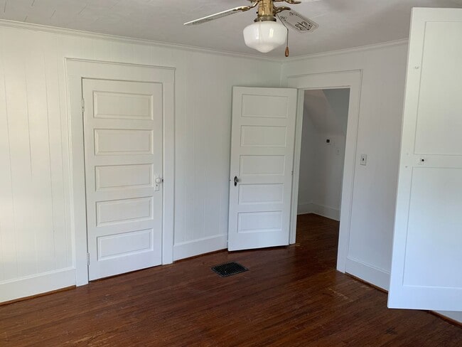 Photo - 805 Raleigh St