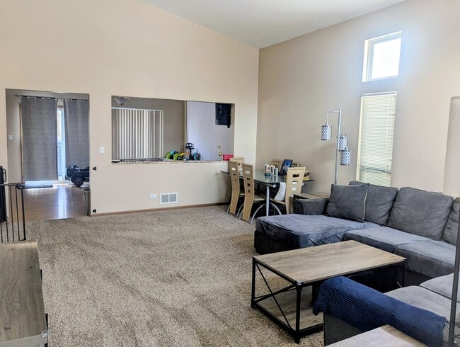 Photo - 1080 Noelle Bend