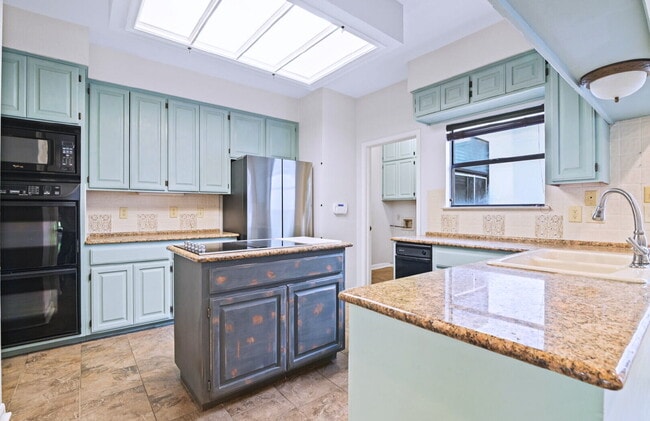 Photo - Sonterra home with great indoor outdoor living and golf cart access to the club.