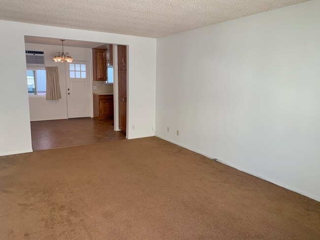 Photo - 547 South St