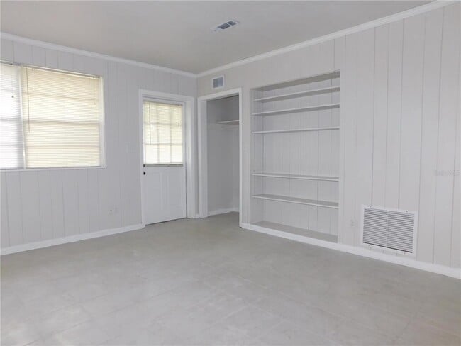 Photo - 548 NE 5th Ave