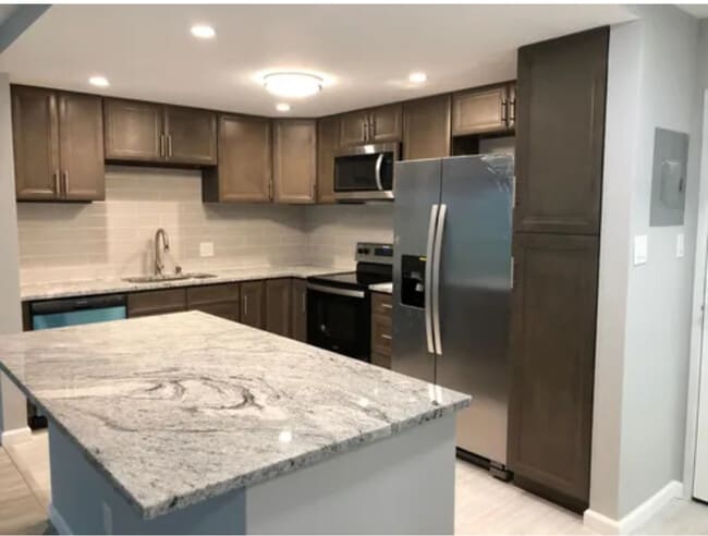 Building Photo - 14390 E Marina Dr Unit 106 Rental