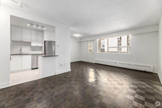 2BR, 1BA - 859SF - Living Room