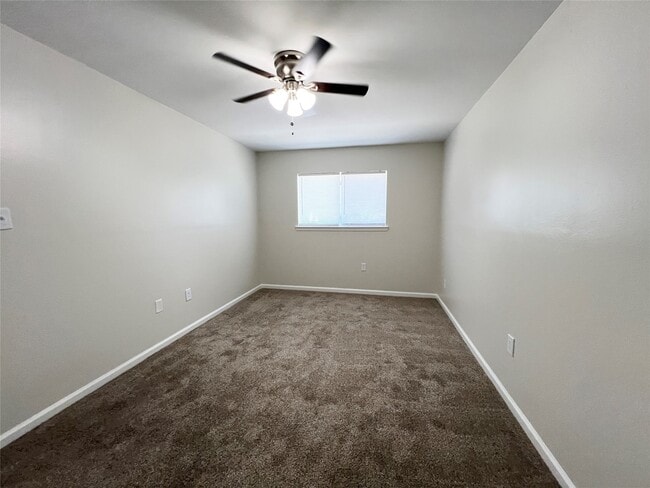 Building Photo - 130 Oyster Creek Dr Unit 26