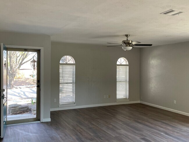 Photo - 3461 Cherrywood Ln