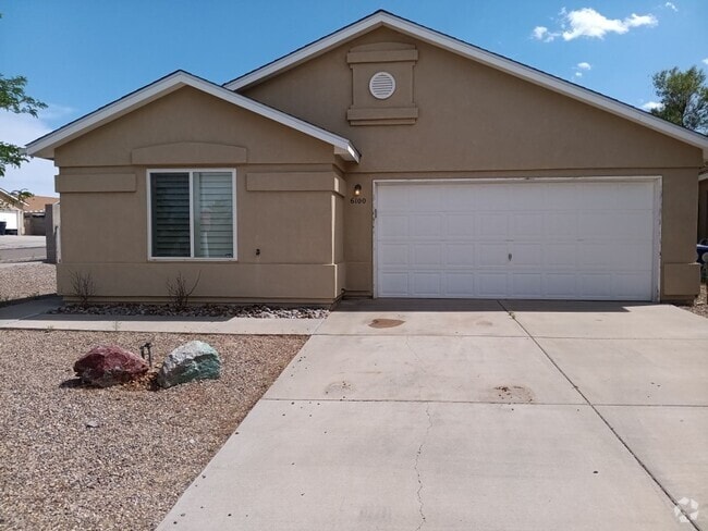 Building Photo - 3 Bedroom, 2-Bathroom Located in NW ABQ!! ... Rental