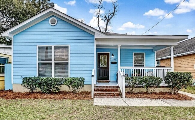 Building Photo - 1223 E Waldburg St Rental