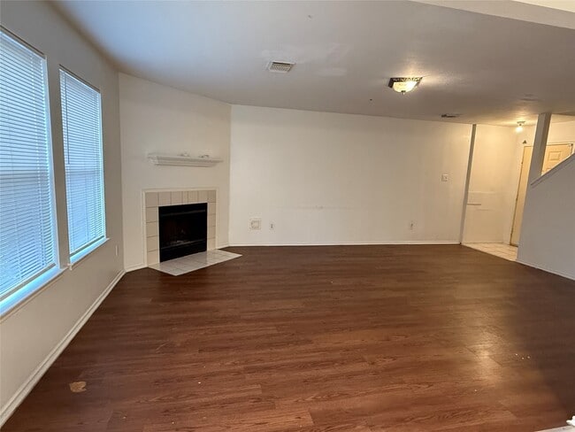 Photo - 5406 Bourgeois Rd