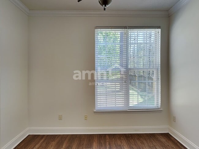 Photo - 6106 Trevor Simpson Dr