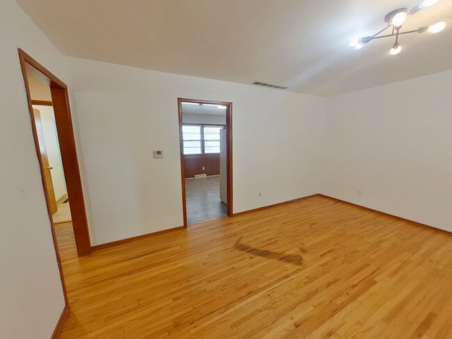 Photo - 102 S Mt Carmel St