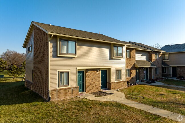 Photo - Meadow Lane Apartments