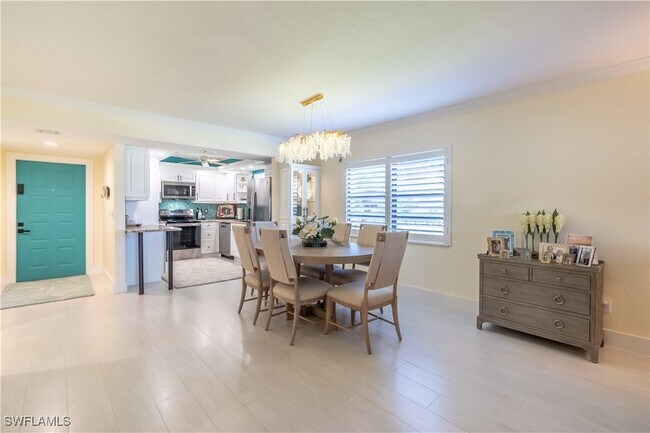 Building Photo - 1071 8th St S Unit 103