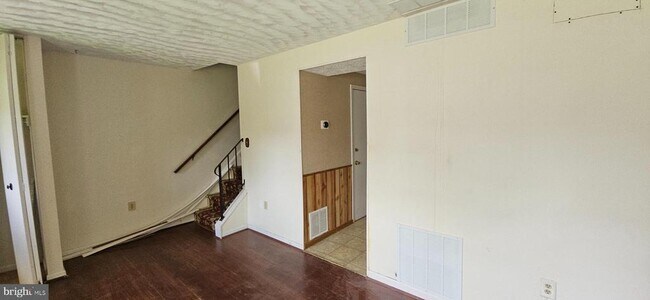 Photo - 229 Ritter Pl