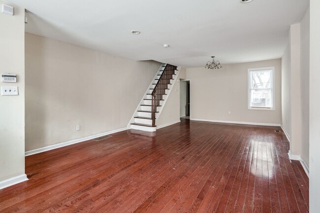 Photo - 1923 Carpenter St Unit 1
