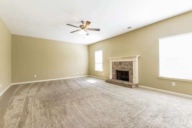 Photo - 48 Crescent Chase