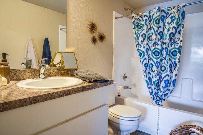 Heritage Pointe Apartments For Rent in Gilbert, AZ