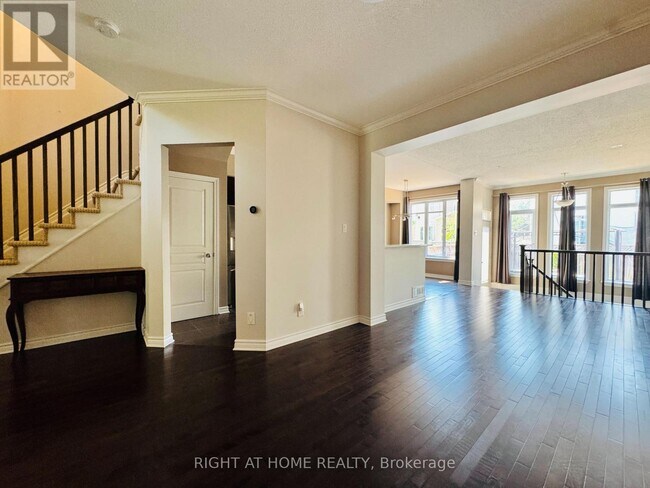 Photo - 204 Badgeley Ave
