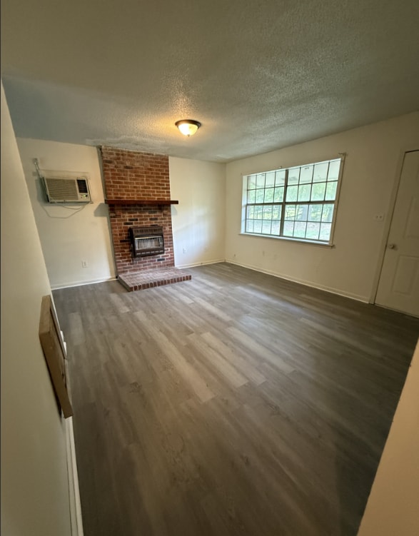 Photo - 1379 State Park Rd