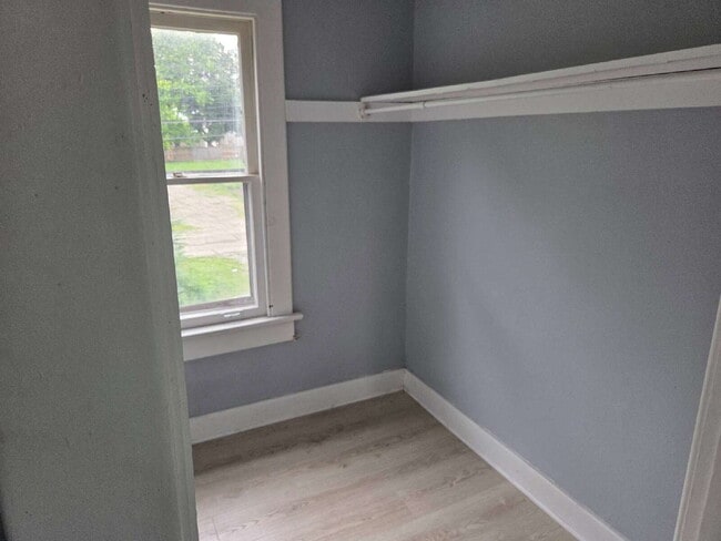 Photo - "Charming 2-Bedroom Duplex Retreat on Pritz Ave – Your Cozy Haven in Dayton!"