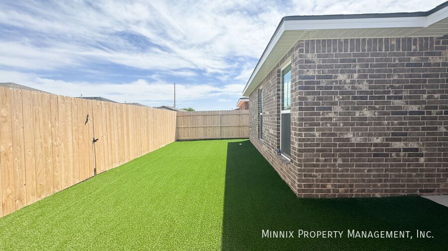 Photo - 14501 Avenue R