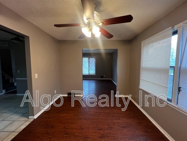 Photo - 7725 Tessman Dr