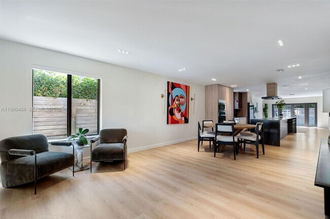 Photo - 6246 SW 10th St