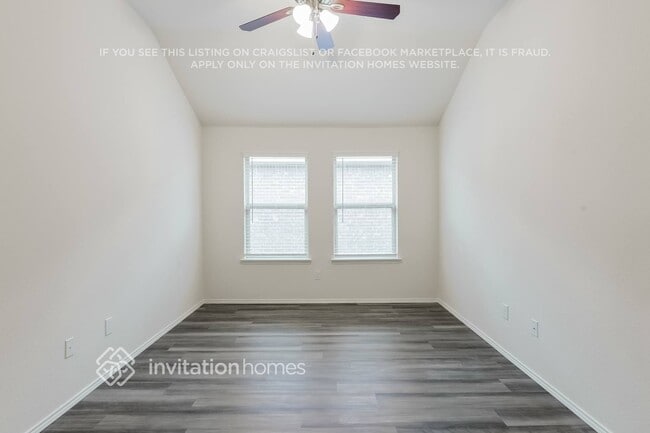 Photo - 417 Pollyann Trl