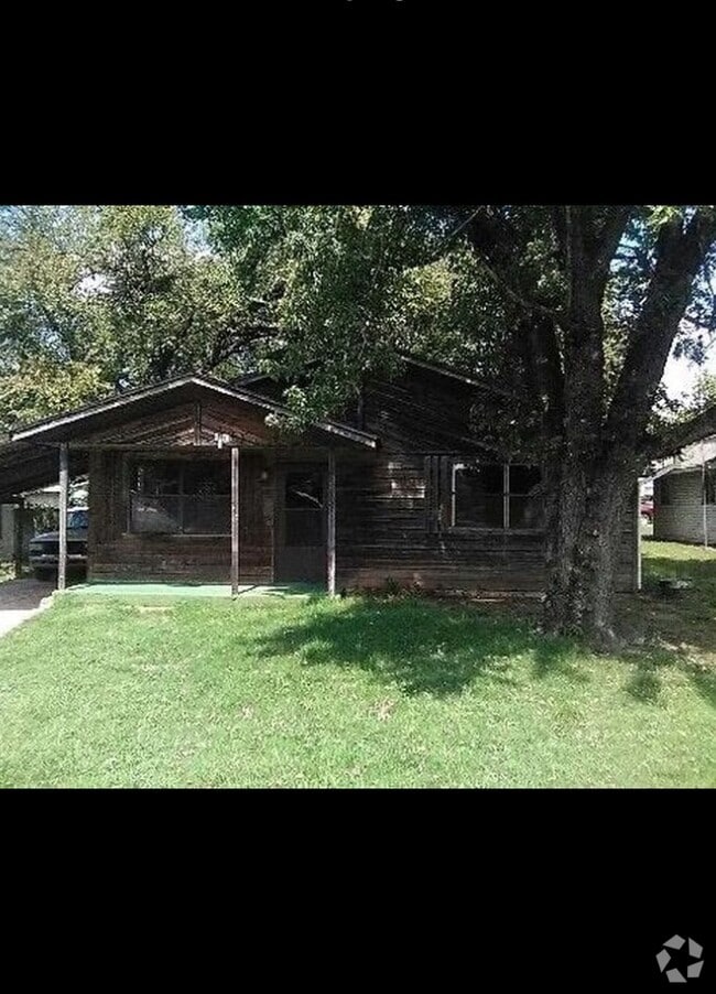 Building Photo - 1130 E 9th St Rental