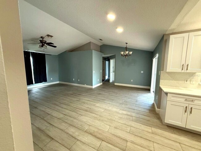 15732 Switch Cane St