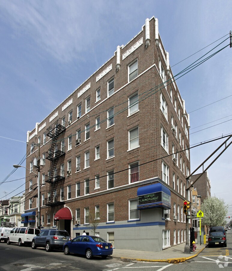 Marian Arms - Marian Arms Apartments