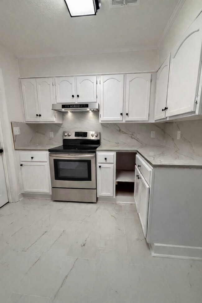 Photo - FOR RENT – Newly Remodeled 4 Bedroom / 2 Bath Home