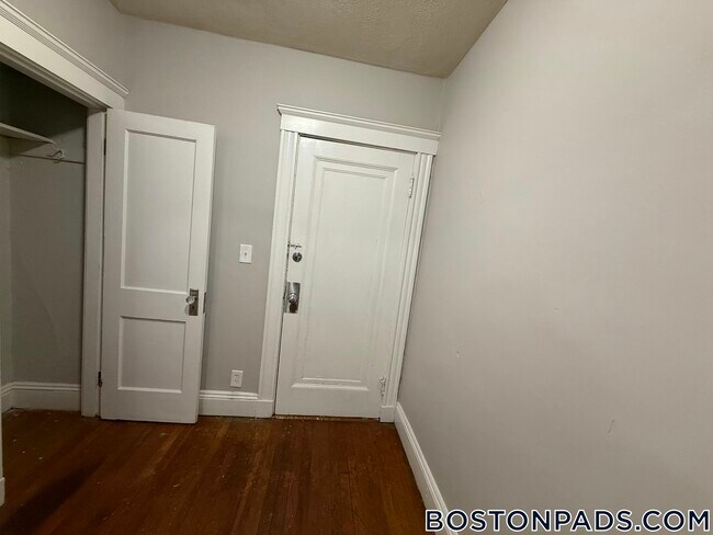 Photo - 44 Estes St Unit 5