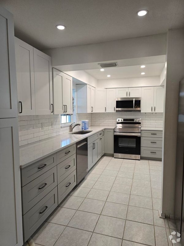 Building Photo - 2672 Rockcrest Ct Rental