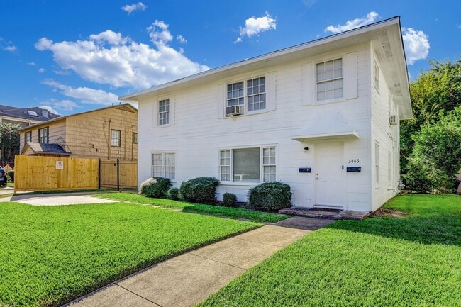 Photo - 3446 Blodgett St