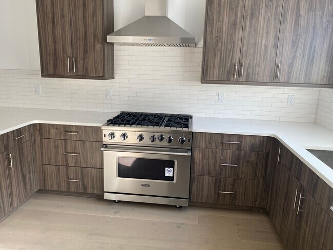 Photo - Upscale Modern Townhome Ready for you to Call Home!