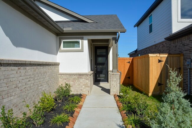 Photo - 18226 Norwood Groves Dr