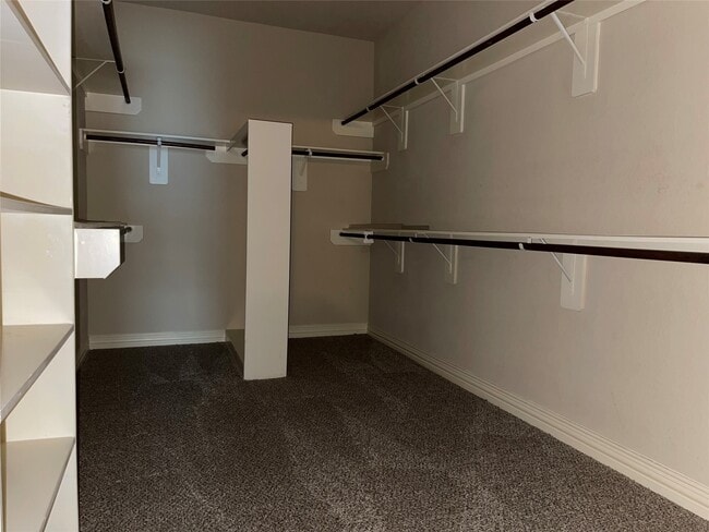 Photo - 11902 Cedar Creek Dr