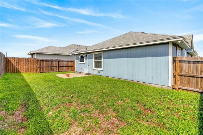 Photo - 6769 Mikayla St