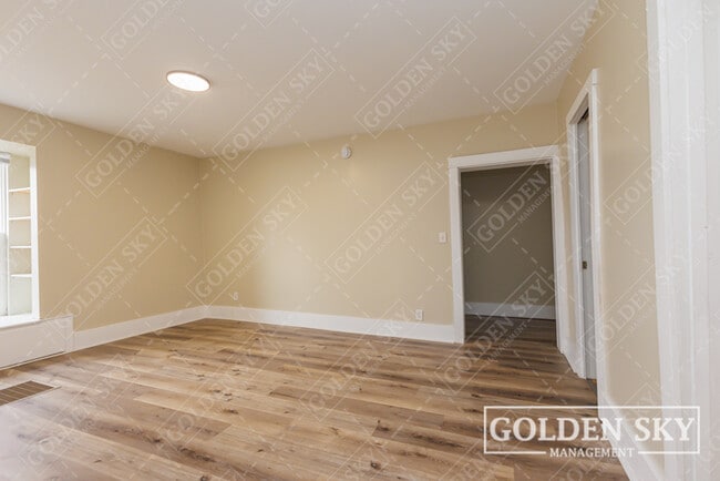 Photo - 240 S Main St