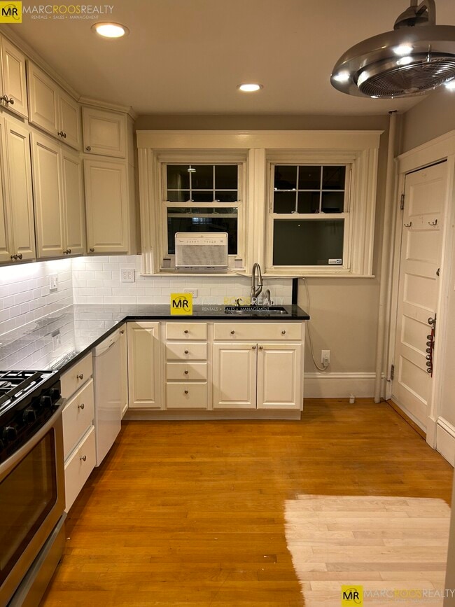 Photo - 173 Hancock St Unidad 1