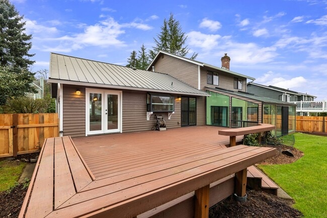 Photo - 3 Bedroom Tri-Level English Hill Redmond