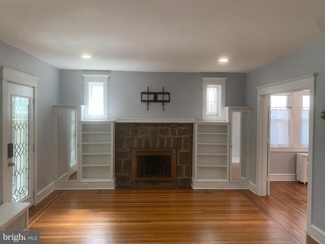 Photo - 816 W 22nd St