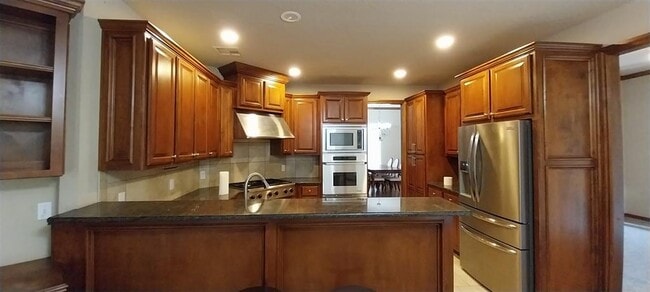 17020 Wales Green Ave