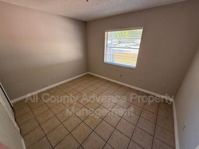 Photo - 629 Wildwood Way