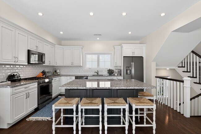 Photo - 103 N Madison Ave