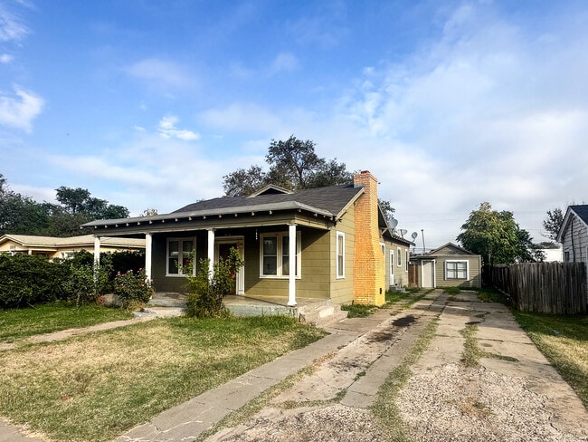 Photo - 1912 20th St