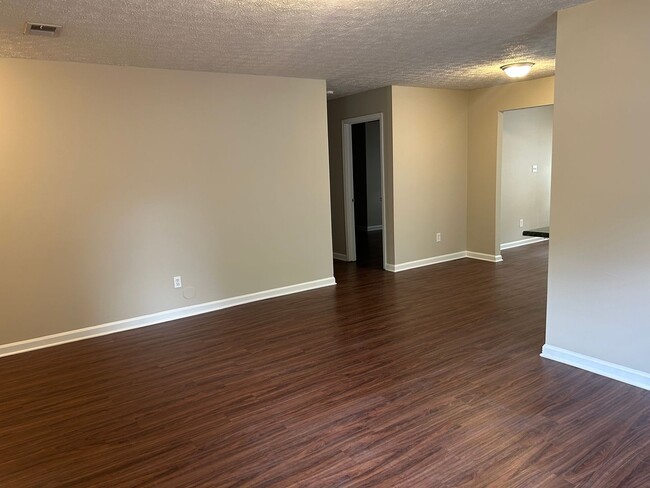 Photo - 1041/1043 Cantrell Ln Unit 1043 Cantrell Ln