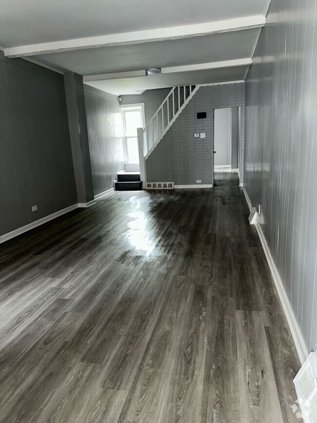 Building Photo - 828 Beatty St Rental