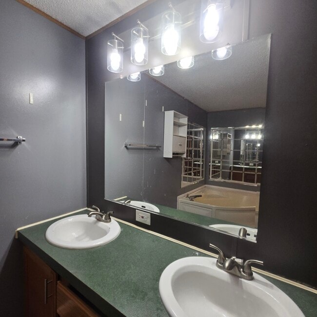 Photo - 168 Schroyers Ln